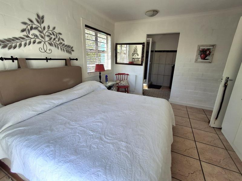 3 Bedroom Property for Sale in Britannia Bay Western Cape